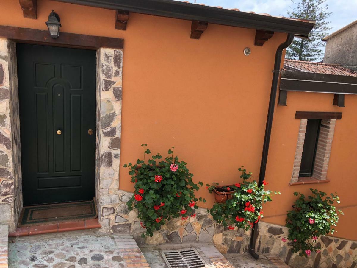 La Casetta Di Elena Lamezia Terme Exteriér fotografie